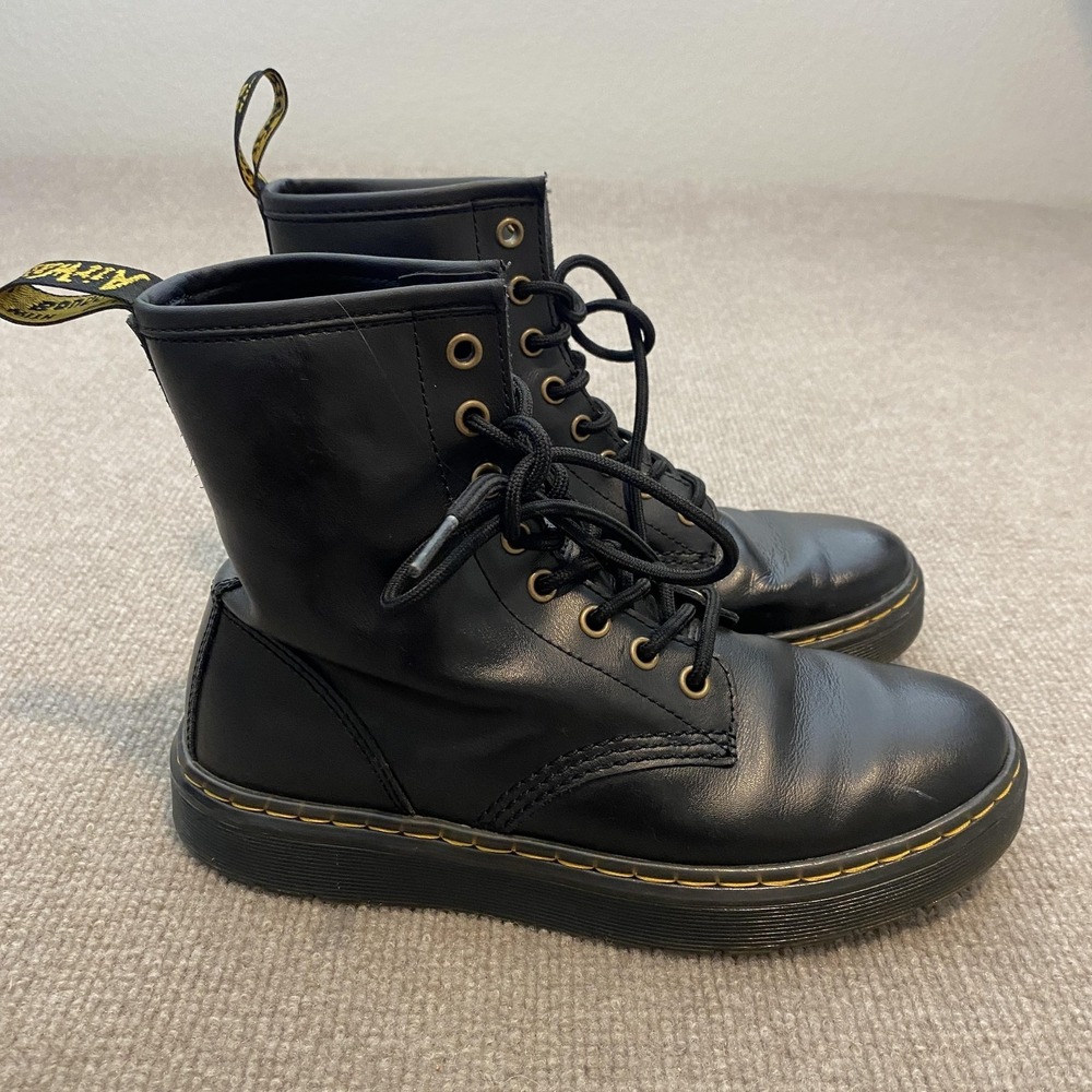 Dr. Martens Zavala Boots Womens Size 7 Black Leather Ankle Combat Lace Up Grunge
